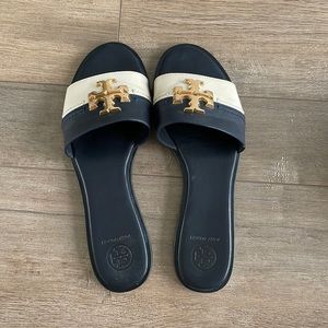 Tory Burch slides size 8